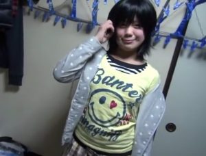 《JC,個人撮影》ヤバすぎるので早めの閲覧推奨･･･例のアプリで発見した天然無毛ちゃんに性指導を施すロリコン男