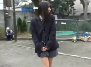 《JK,性奴隷》「あんっ･･ちょっとヤバいです･･･」リモバイ装着で外に連れて行かれ肉便器調教される激カワ女子高生