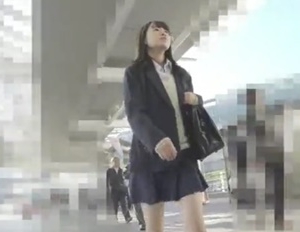 《個人撮影,JK,盗撮》ガチでヤバいやつ。鬼畜中の美少女JKのレース付きの純白パンツがエロすぎる