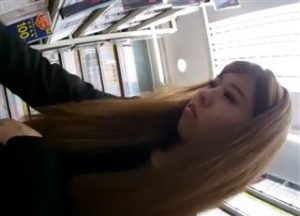 ホワイトココア 寒さに負けない生足生パン激カワギャル！ヒョウ柄Tバックで再登場♪前方ローアングルからのやりすぎ股間超接写ｗ