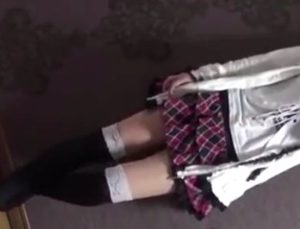 《個人撮影》ガチでヤバいやつ。アプリで見つけたJCをハメ撮りした男がネットに投稿した映像！