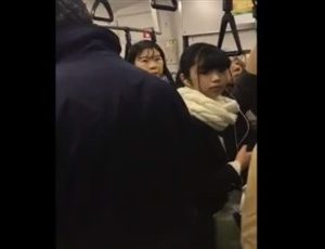 【逆さ撮り盗撮】みどりの帽子  part43【とことん純粋な子をめくる】奥義スカートめくりパンチラ