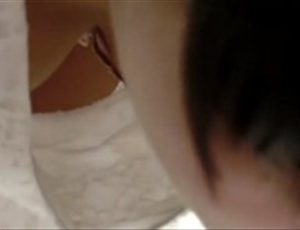 【盗撮動画】アパレルショップで働く美人店員の胸チラとパンチラを完全攻略した贅沢な隠し撮り映像