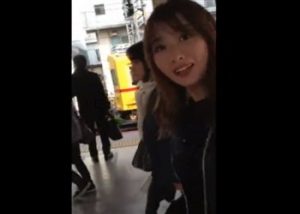 【逆さ撮り盗撮】ピンクの時計 美人なお姉さんたち声掛け+めくり撮りスペシャル（12分08秒）