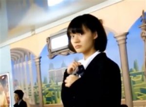 【逆さ撮り盗撮】JK好き撮り師のパンチラ日記 Vol.30