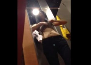 《ガチ盗撮》アパレル試着室で着替え隠し撮りしてきたからお前ら見てくれｗｗｗｗｗ