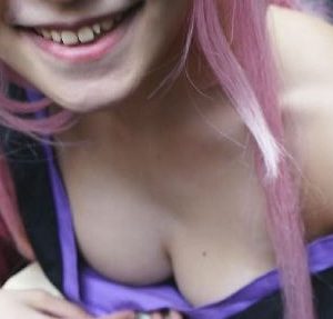 hiphip 超高画質FHD動画 おっぱいポロリ！乳輪ハミ出し！オケケマル出し！コスプレイベントの超ハプニング映像