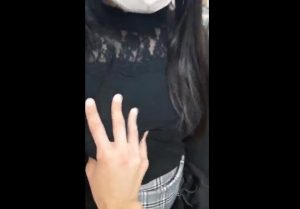 《本物痴漢》不審者に声掛けされた巨乳娘、いきなりおっぱいを鷲掴みにされて困惑・・・