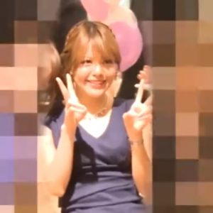 《盗撮動画》結婚式会場でパンチラ胸チラ盗撮事案！着慣れないドレスで色々見えまくりｗｗｗ