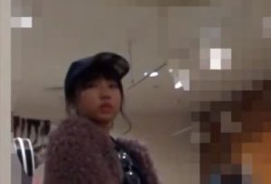 【盗撮動画】守りたい。美少女JCの貴重すぎる純白パンツ（逆さ撮り成功）