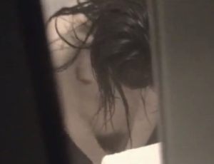 《盗撮動画》ガチ確定！民家脱衣所盗撮で若い娘の新鮮ちっぱいと剛毛マ●コ覗き撮り映像