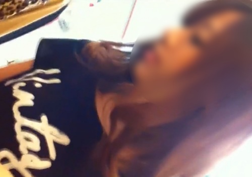 《盗撮動画》可愛いギャル店員たちのパンチラ攻略動画。撮り師の緊張まで伝わってくる生々しい映像