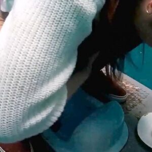 《盗撮動画》閲覧注意！ここ最近で一番やばかった女子トイレ動画！ガチ素人ギャル達が餌食になっています