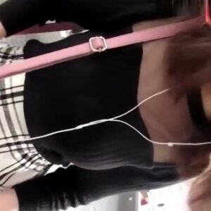 《盗撮動画》声掛け顔撮り → エスカでスカめくパンチラ撮りという黄金パターン！これできる奴が日本に何人いる？