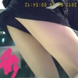 #03 パチンコ店員 ぷりぷりの太もも♡ドル箱を下ろしてる姿を逆さ撮り